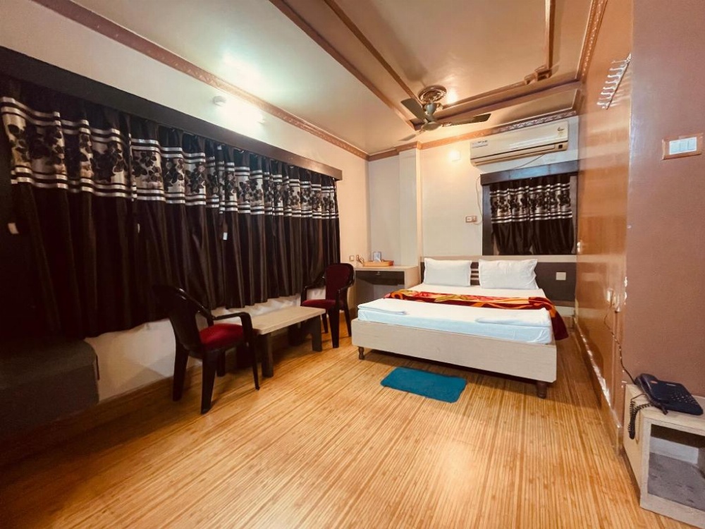 Room image 2